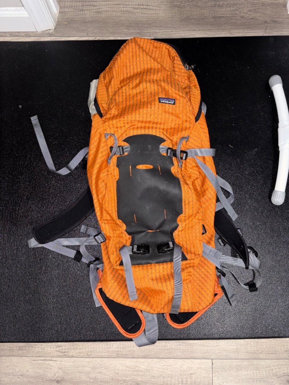 Patagonia Gritty Pack - Orange (general use)